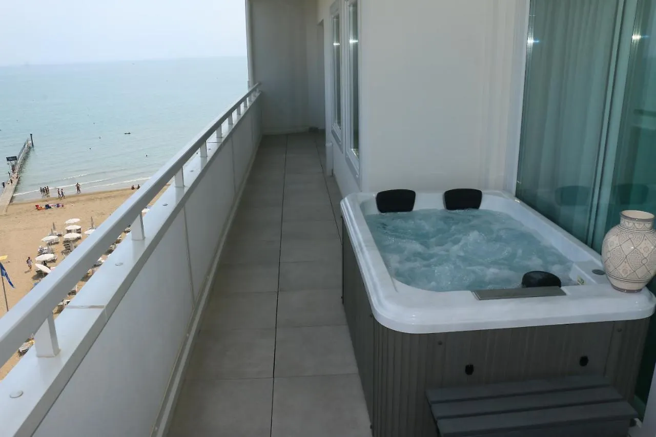 فندق Luxor E Cairo The Beach Resort ليدو دي يسولو